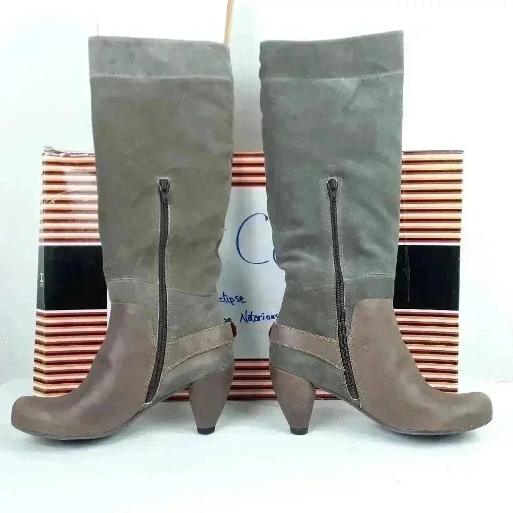 Sachelle- Eclipse Boots Size 7M
